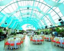 Gardenasia is a popular attraction where the visitors can get farm to table fresh food. Their menu includes baby romaine lettuce with croutons, Parmes